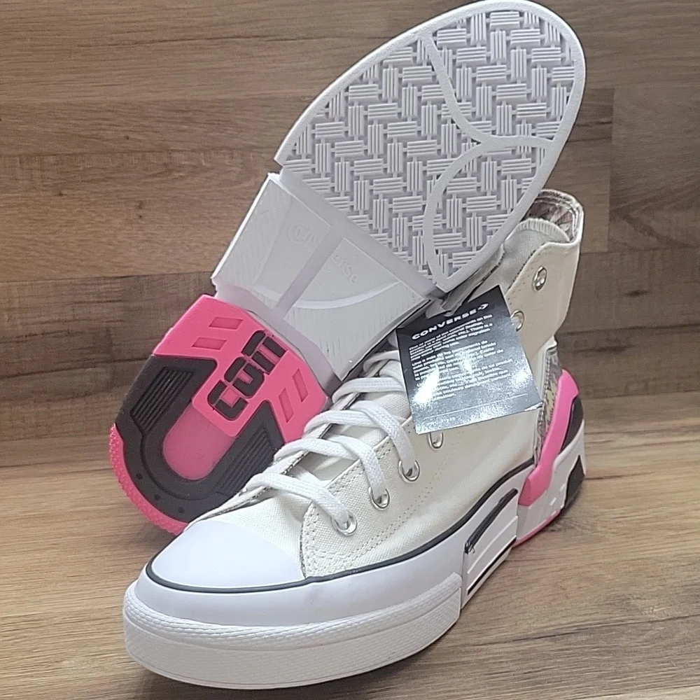 Converse Women's High-Top Sneakers - Cream and Pink